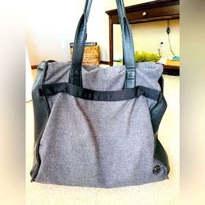 Lululemon Yoga Tote 🍋
